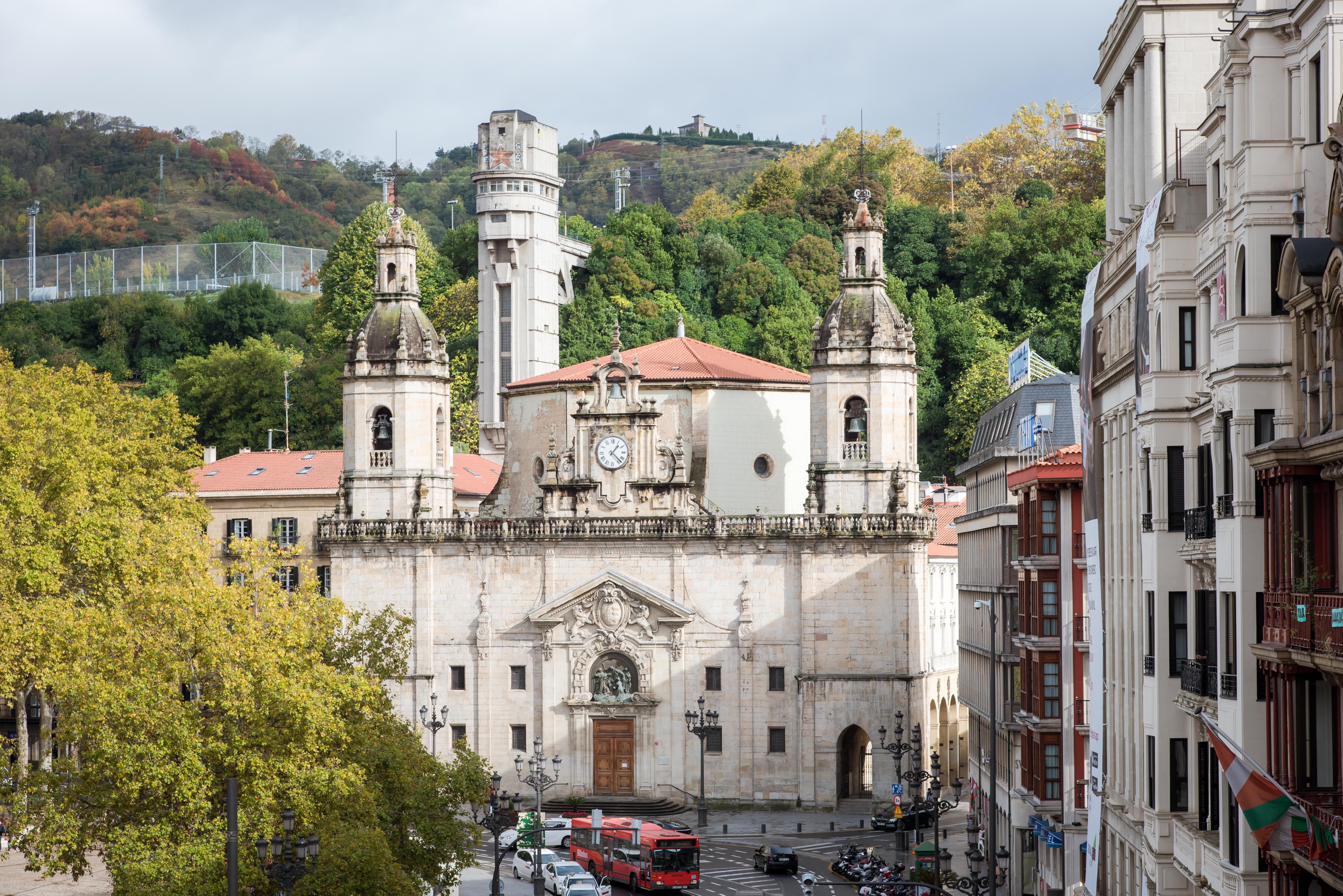 Petit Palace Arana Bilbao Hotel Bagian luar foto